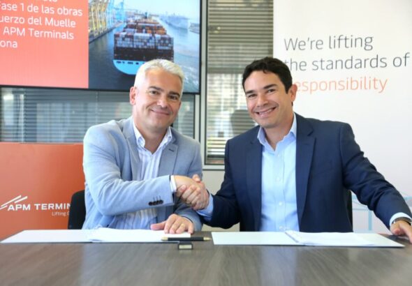 250918_firma-contrato-fase-1-BCN-FCC-1.jpeg