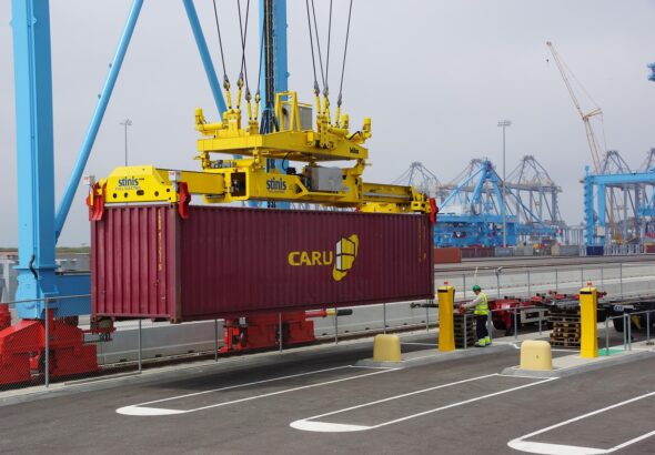 container-2018508_1280.jpg